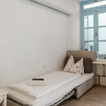 Apartamento 5-bed Stylish Maisonette