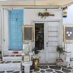 5-bed Stylish Maisonette *