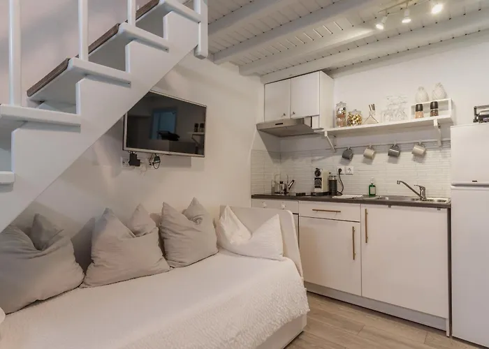 5-bed Stylish Maisonette Mykonos Town